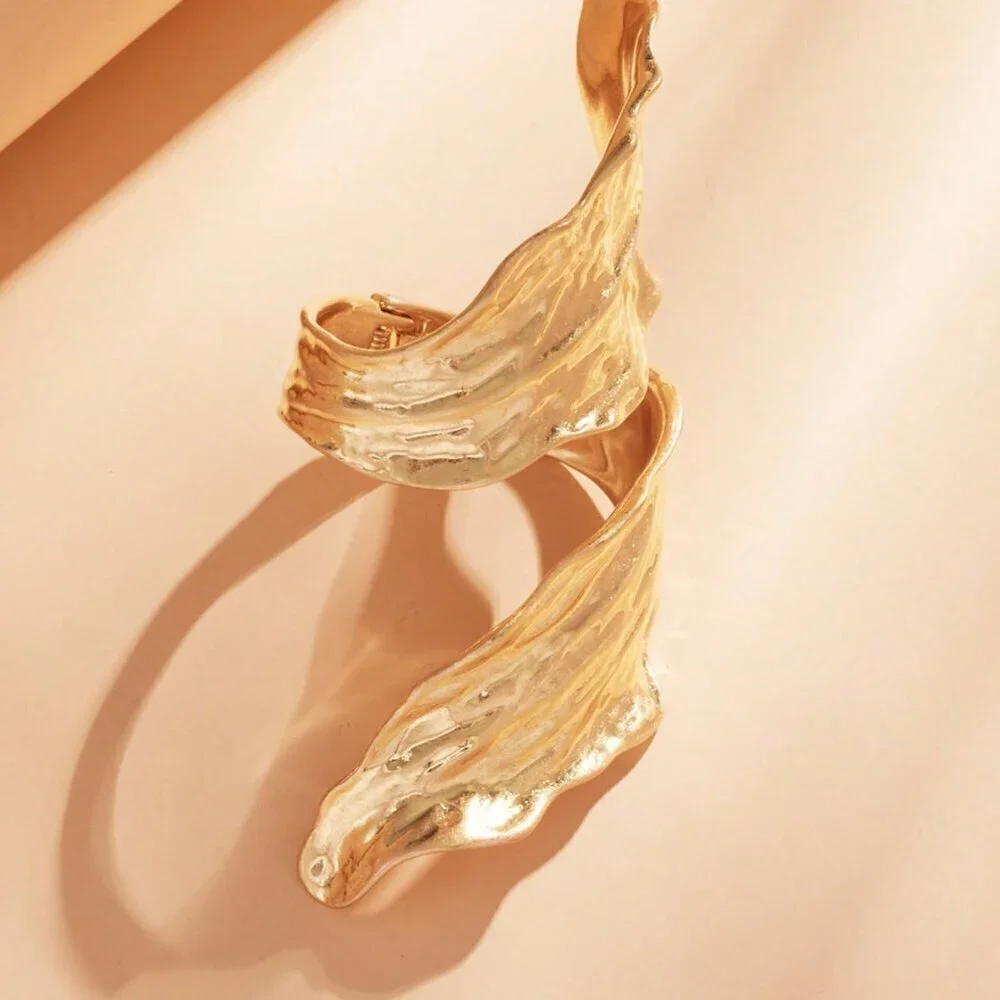 Gold-Colored Preppy Women's High-End Metal Open Bangle Bracelet
